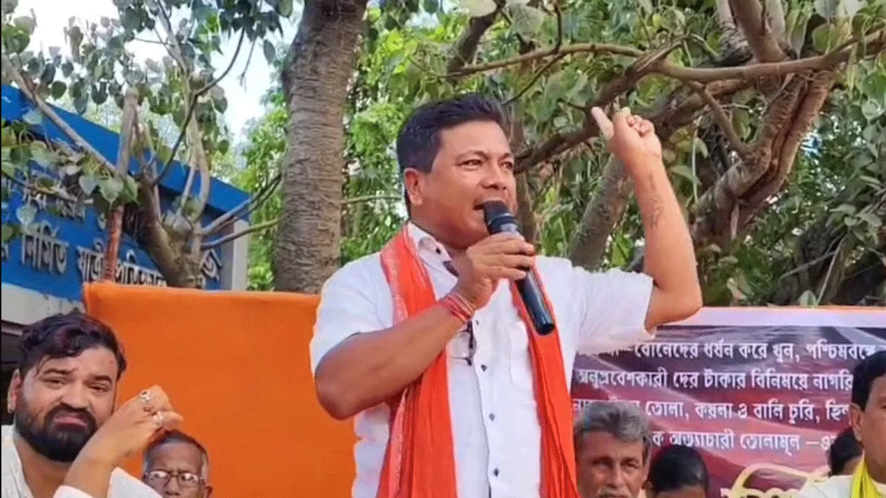 বিডিও সহ সরকারি আধিকারিকদের উদ্দেশ্যে কুরুচিকর মন্তব্য, বিতর্ক