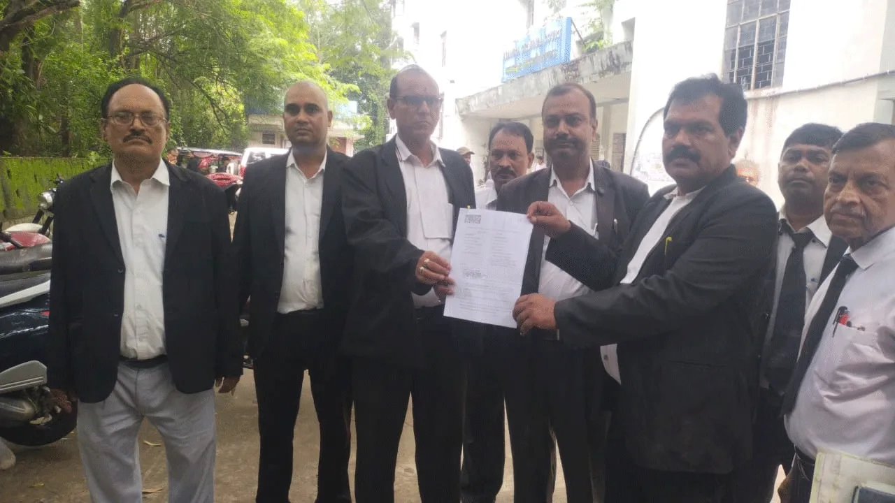আসানসোলের পরিবহন দপ্তরের চার আধিকারিকের বিরুদ্ধে আদালতে মামলা
