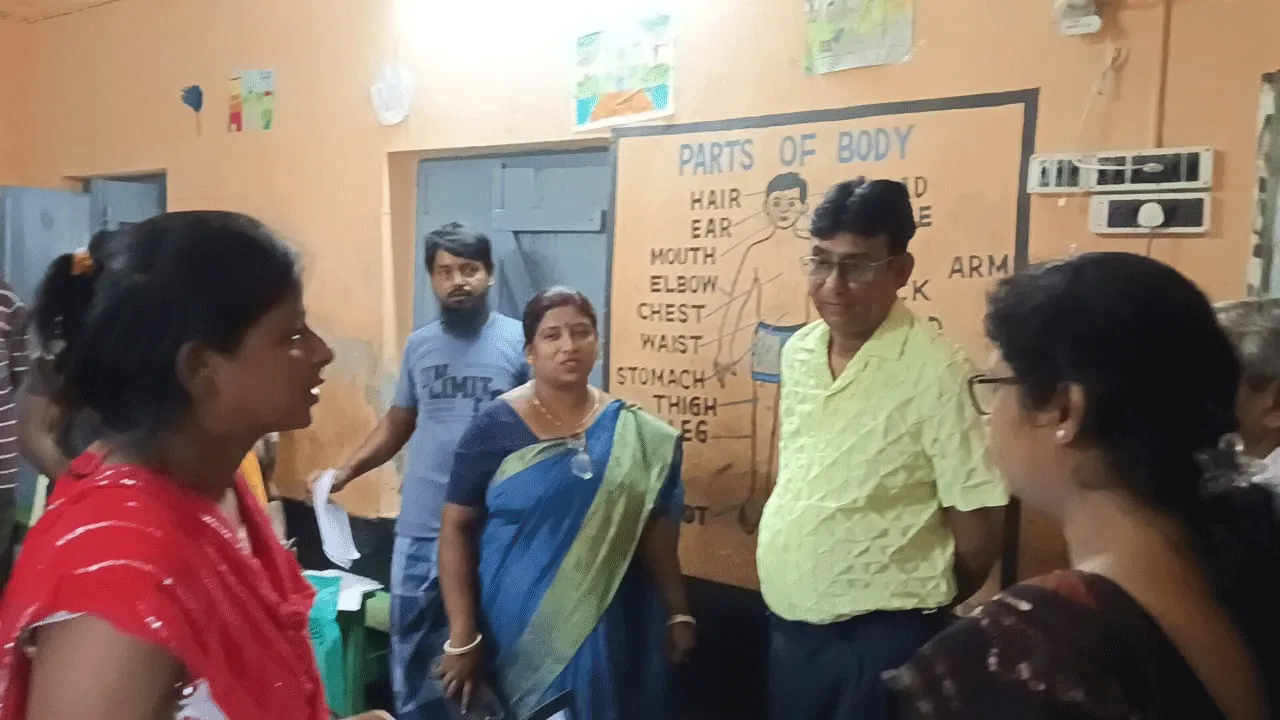 ‘আমাদের পাড়া, আমাদের সমাধান’ – সক্রিয় আউসগ্রামের বিধায়ক