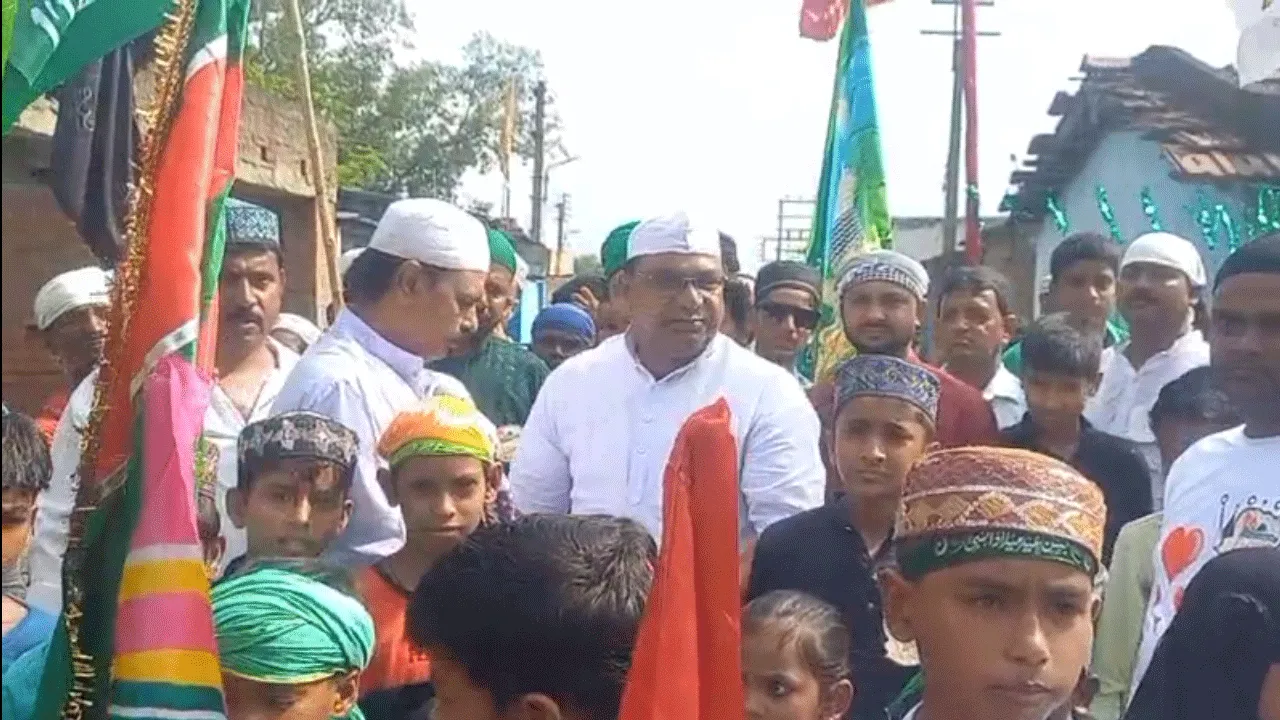 দুর্গাপুরে ‘ঈদ-এ-মিলাদুন-নবী’র অনুষ্ঠানে ধর্ম নিরপেক্ষতার বার্তা প্রদেশ কংগ্রেসের সহ-সভাপতির