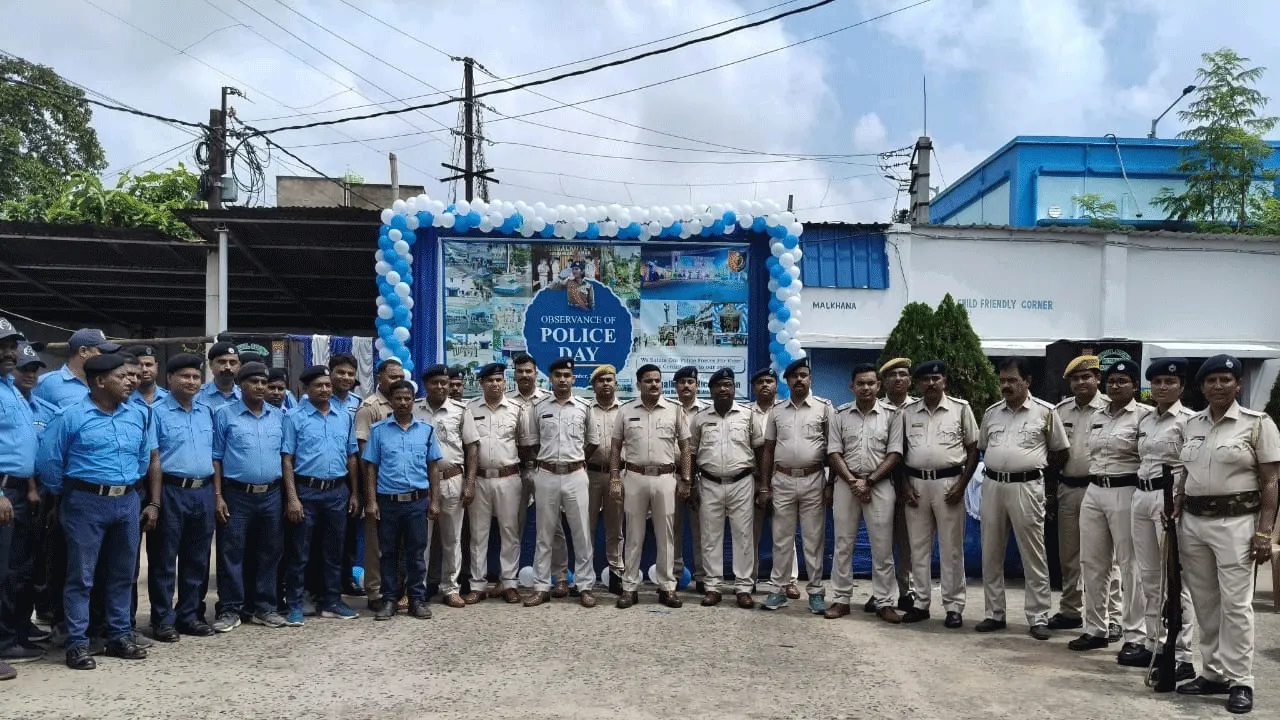 ‘পুলিশ দিবস’ পালিত হলো মঙ্গলকোট থানায়