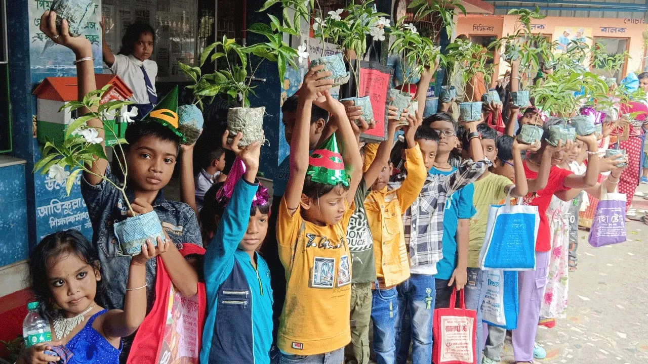 ‘শিক্ষক দিবস’ পালিত হলো প্রাথমিক বিদ্যালয়ে