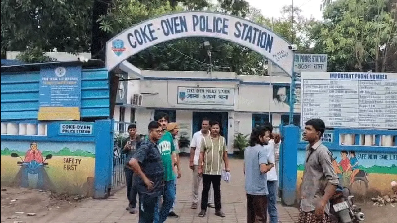 দুর্গাপুরে বিসর্জনকে কেন্দ্র করে উত্তেজনা