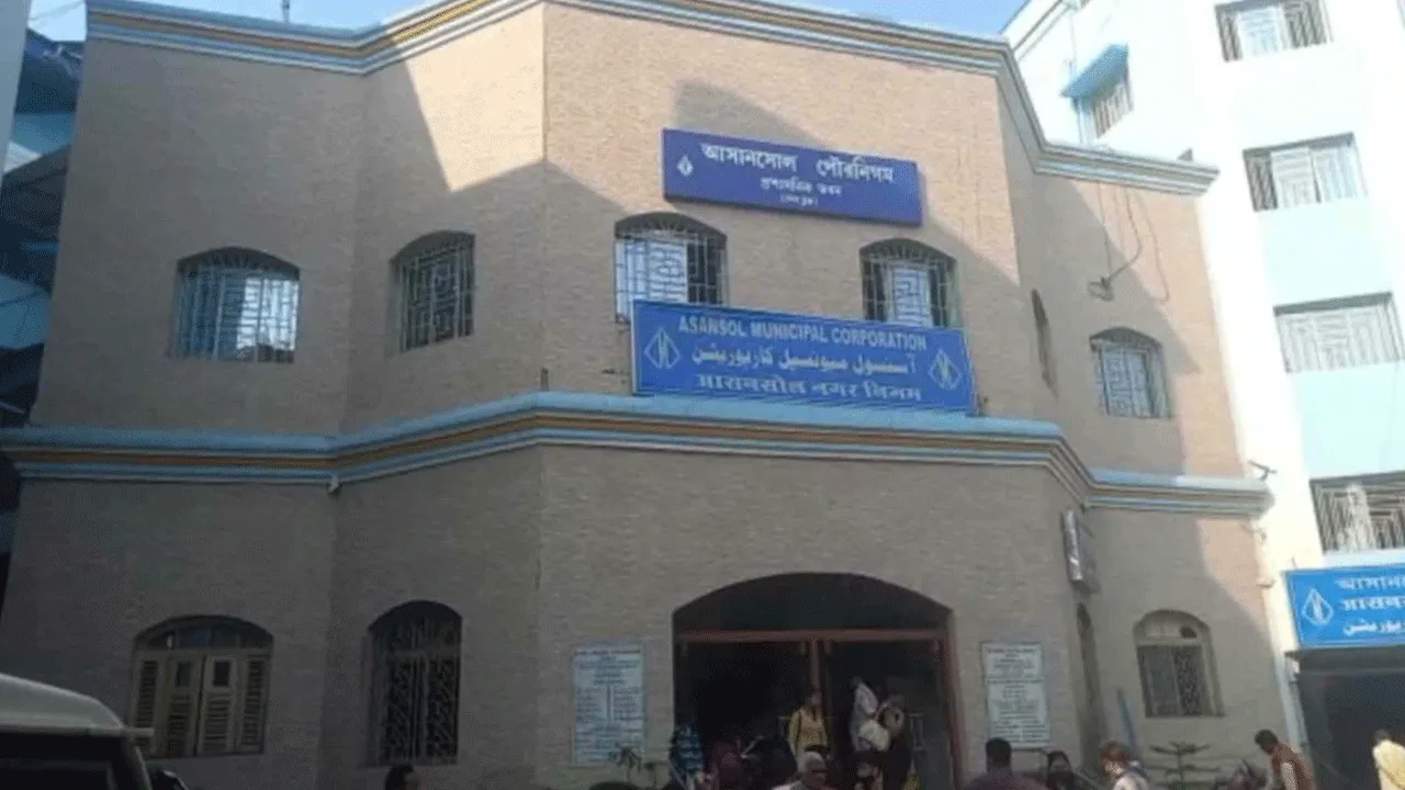 ​আসানসোল পুরনিগম: নাগরিক যন্ত্রণায় উত্তাল বোর্ড বৈঠক