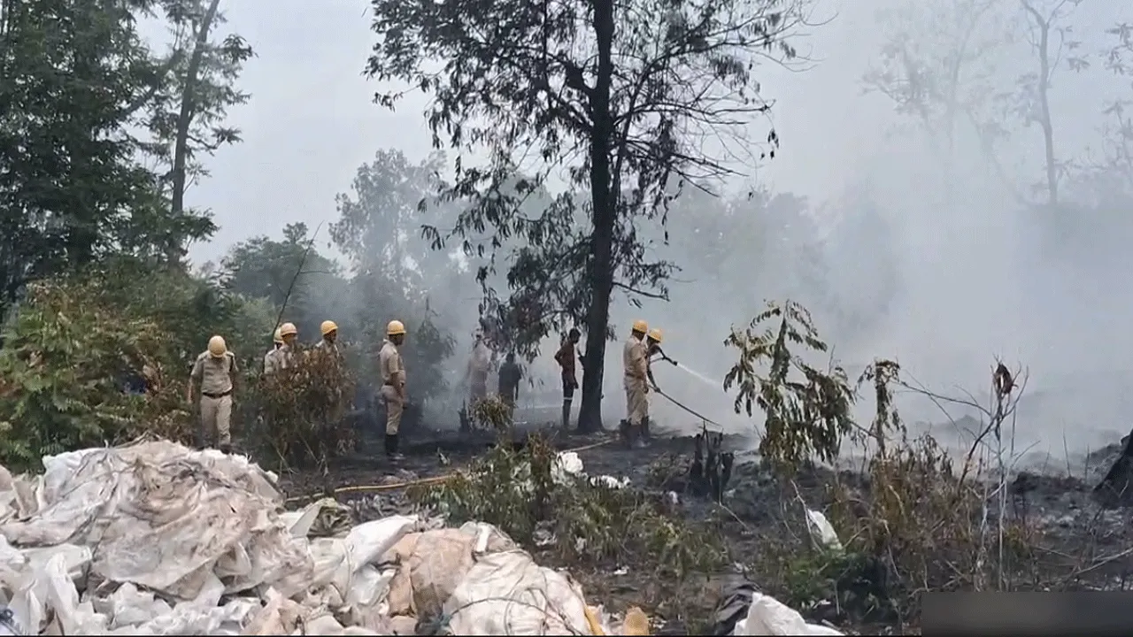 দুর্গাপুরে ভয়াবহ অগ্নিকাণ্ড