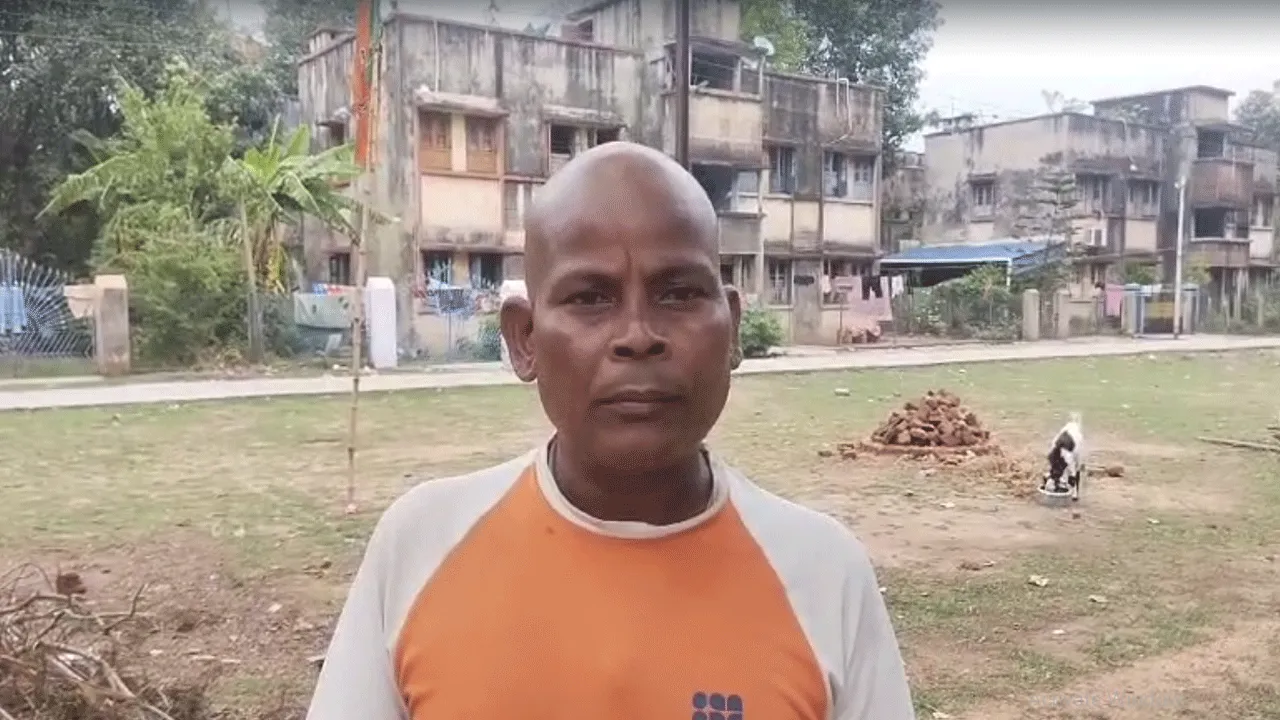 মাথা ন্যাড়া করে বিজেপির জয় উদযাপন