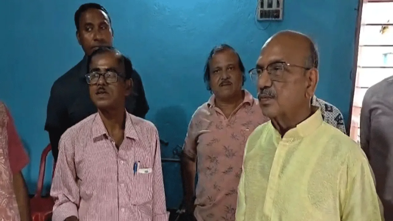 কুলটিতে ফরওয়ার্ড ব্লকের অফিস ফিরিয়ে দিলেন বিজেপির নির্বাচিত বিধায়ক