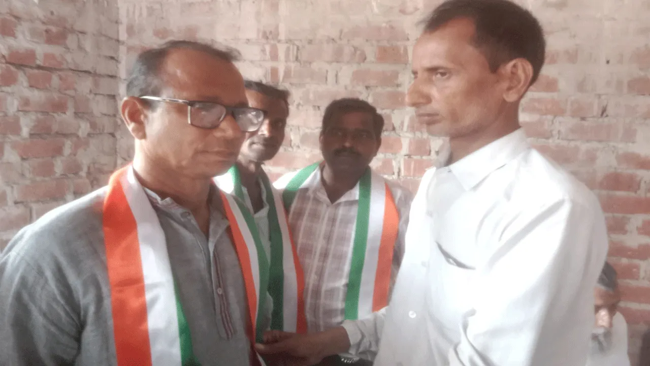 আউশগ্রামে বড় দলবদল: কংগ্রেসে যোগ দিলেন ৫০টি পরিবার​