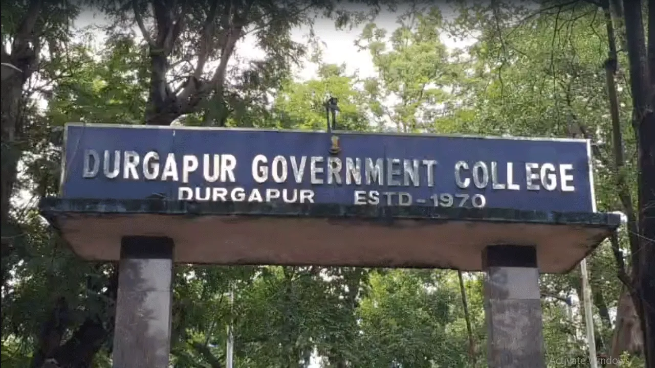 দুর্গাপুরে টিএমসিপি ও এবিভিপি সমর্থকদের বচসা, উত্তেজনা