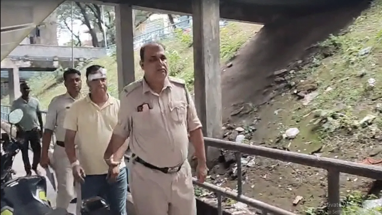 সন্ত্রাস দুর্নীতির অভিযোগে গ্রেফতার পঞ্চায়েত সমিতির কর্মাধ্যক্ষ