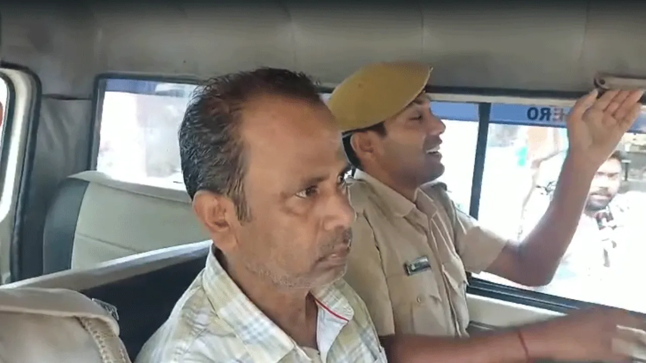অবৈধভাবে বালি পাচার ও সিন্ডিকেট রাজ চালানোর অভিযোগ, গ্রেফতার তৃণমূলের প্রভাবশালী নেতা