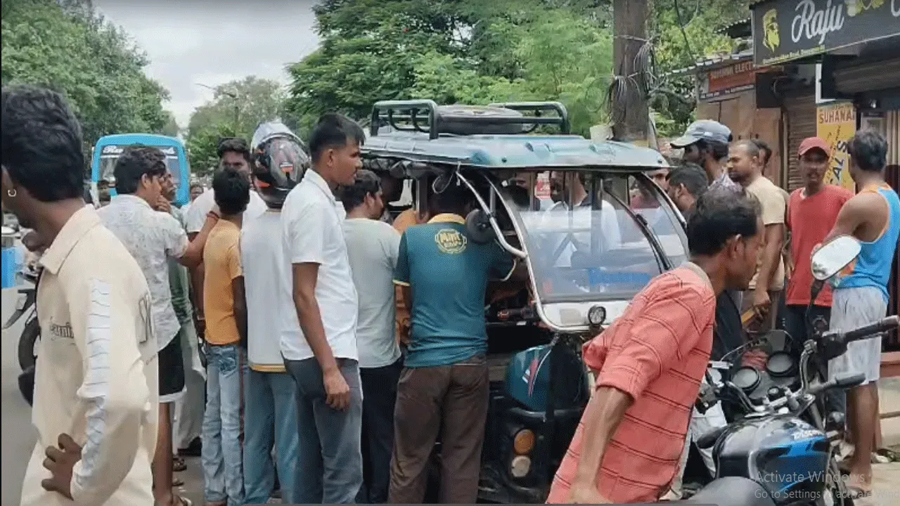 দুর্গাপুরে রথের মেলা থেকে টোটো চুরির অভিযোগ, আটক ১
