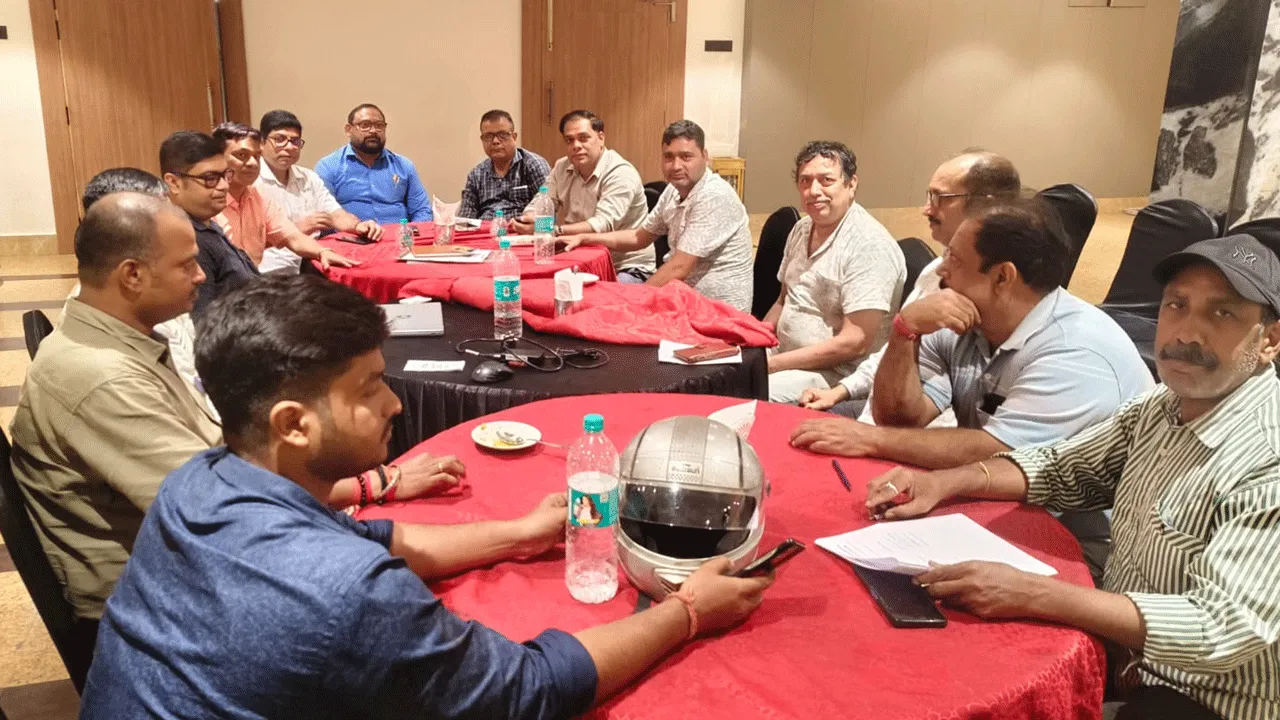 শ্রমিক আন্দোলনে জয়,বাড়ছে দৈনিক মজুরি, বকেয়া মিলবে আগস্টেই
