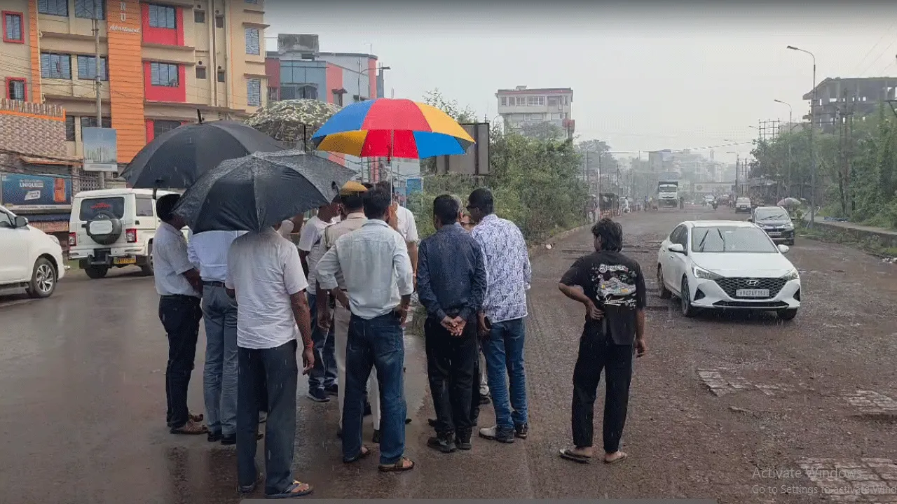 বিধায়কের উদ্যোগে রাস্তা সংস্কারের কাজে নামল এডিডিএ