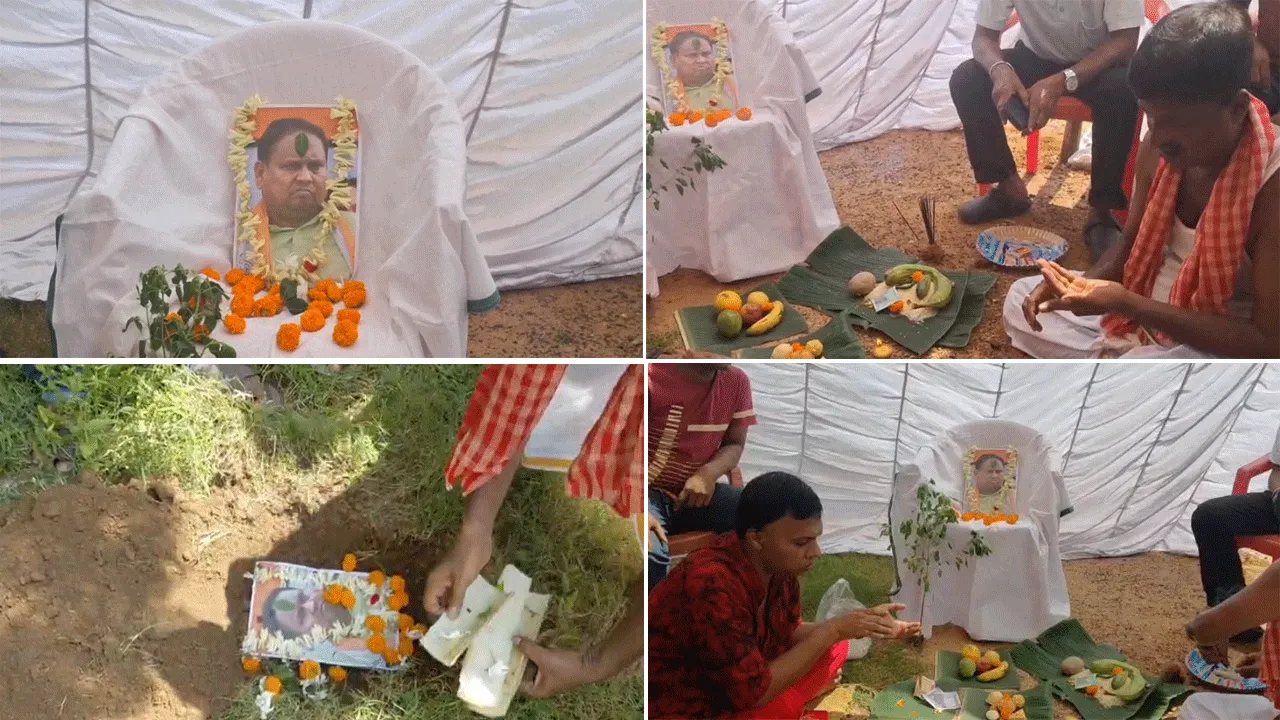 ‘মৃত্যু কামনা’ মন্তব্যের জের, দুর্গাপুরে বিধায়কের প্রতীকী শ্রাদ্ধানুষ্ঠান বিজেপির