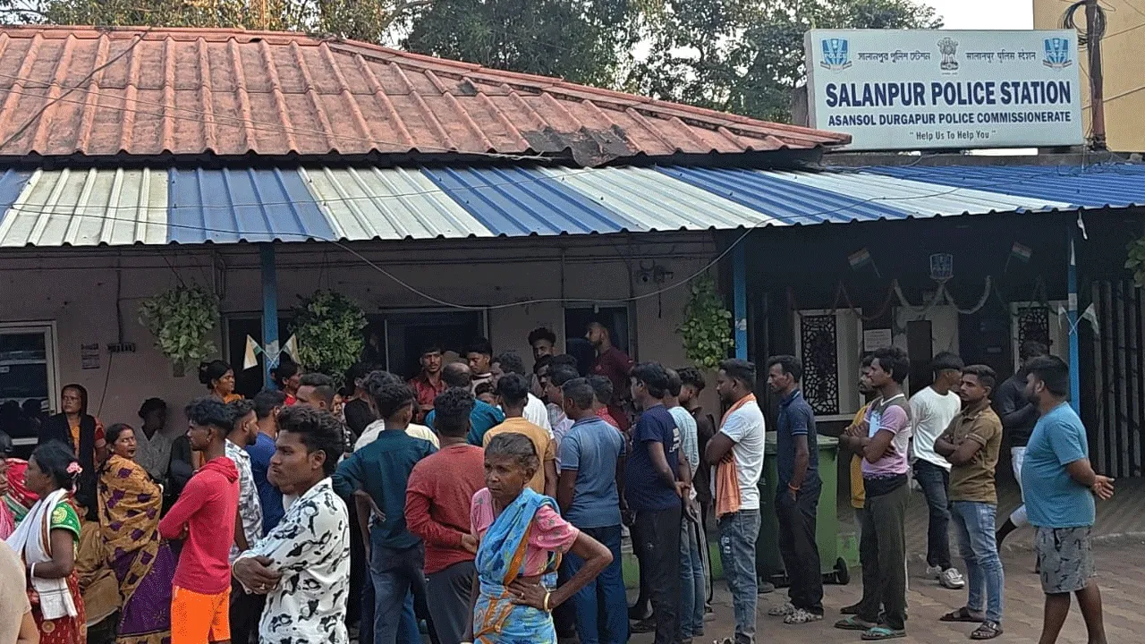 সালানপুরে পারিবারিক অশান্তিতে মর্মান্তিক ঘটনা, স্বামী আটক