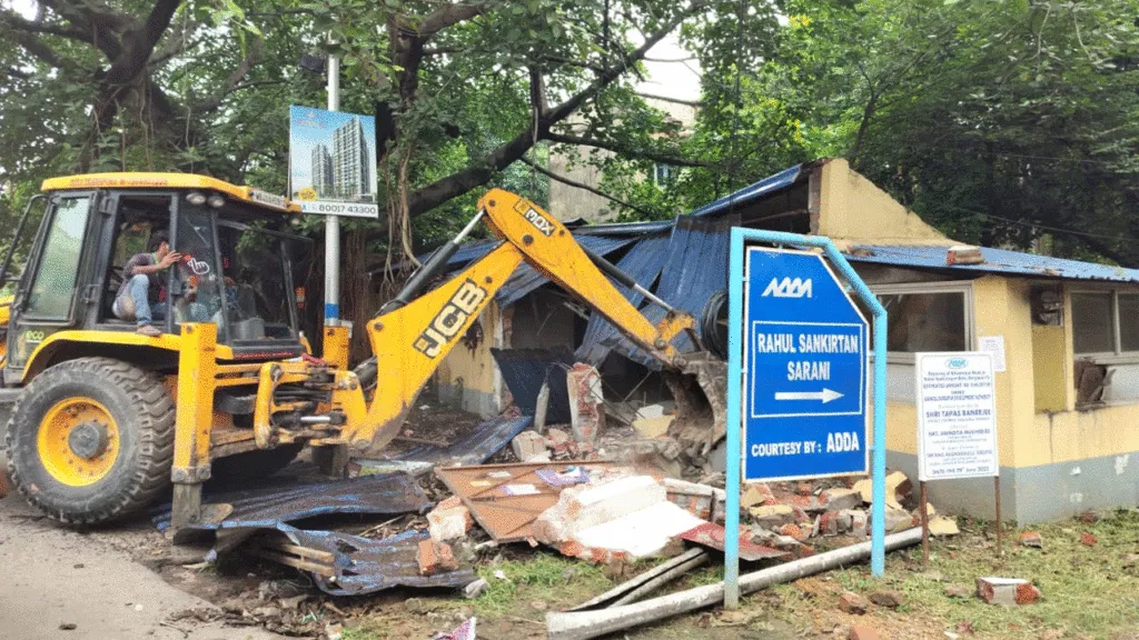 ভাঙ্গাগড়ার খেলা/৫… প্রচেষ্টাঃ মিইয়ে গেল পুলিশ, থমকে গেল ‘আড্ডা’