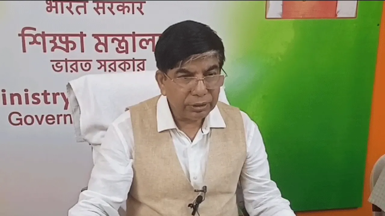 যাদবপুর কাণ্ডে বিশ্ববিদ্যালয় কর্তৃপক্ষের জবাবে পাল্টা প্রশ্ন ইউজিসি’র