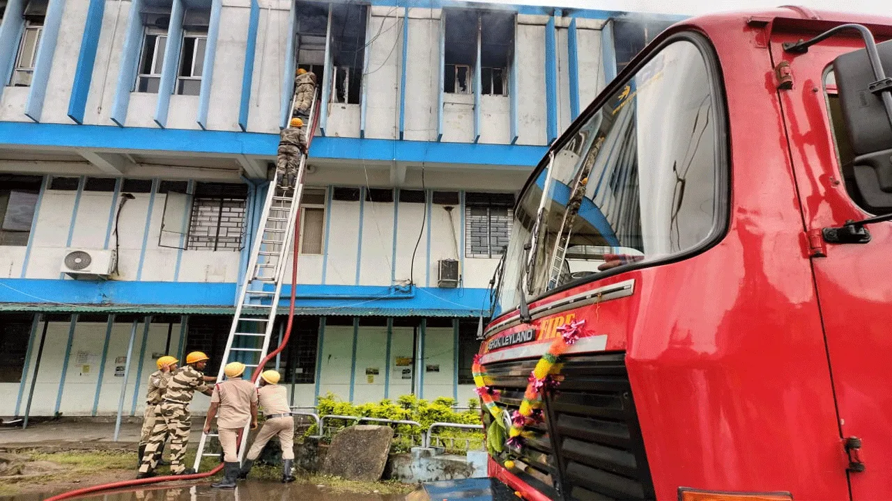 ৩০ বছরেও শেখেনি এডিডিএ, দমকল বললেও বসেনি অগ্নি নির্বাপন ব্যবস্থাঃ আসছে ফরেনসিক দল
