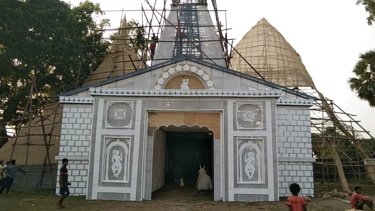শারদীয়া চমক লাল মাটির দেশে কেদারনাথ মন্দির