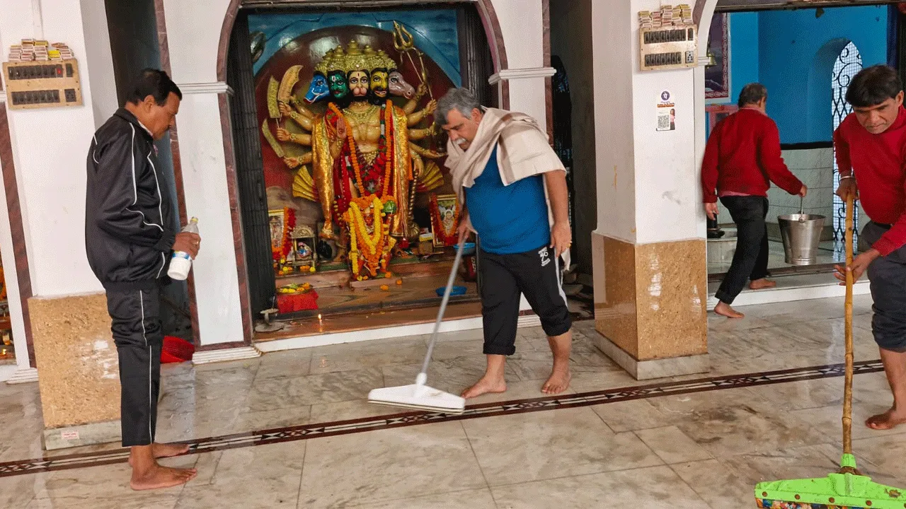 মন্দির সাফাই অভিযান শুরু আসানসোলে