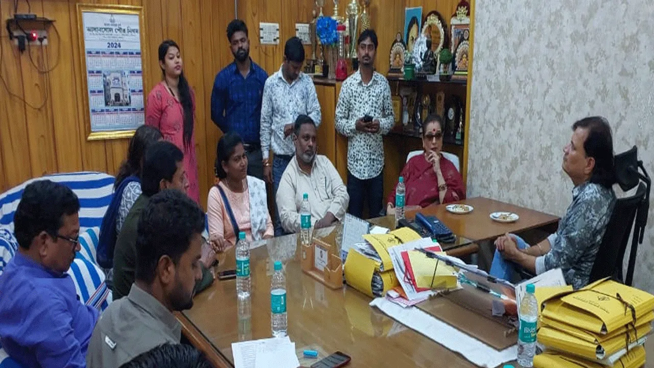 মেয়রের সঙ্গে সাংসদ পত্নীর সৌজন‍্য সাক্ষাৎ