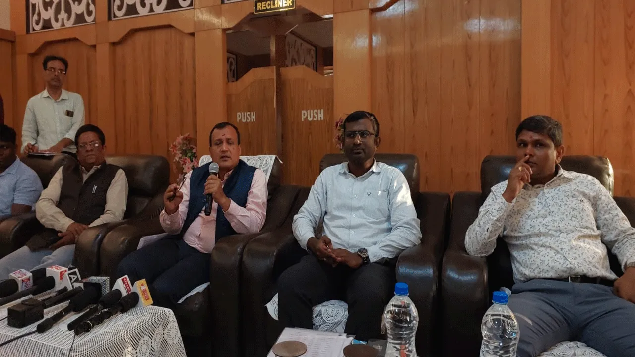 সারাদেশে ৮৫ হাজার কোটির বিভিন্ন রেল প্রকল্পের ভিত্তিপ্রস্তর স্থাপন প্রধানমন্ত্রীর