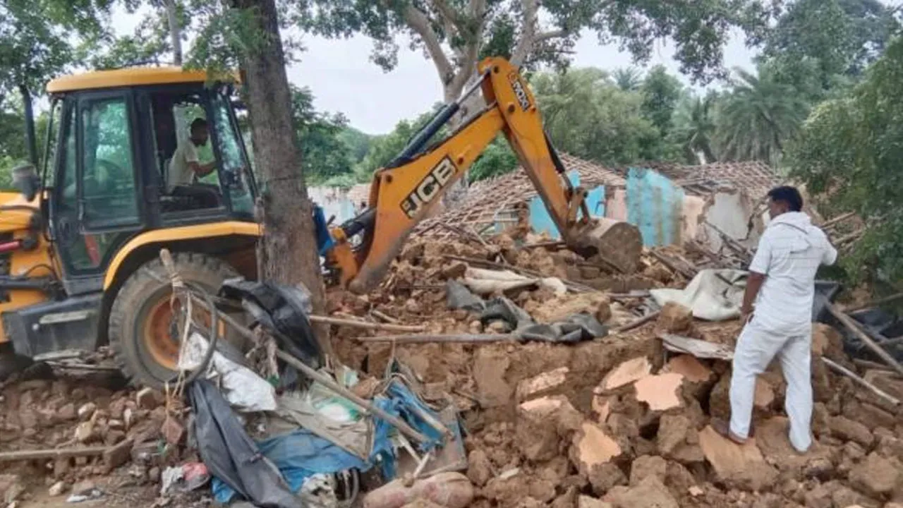 আবারো উচ্ছেদ অভিযান রেল শহরে