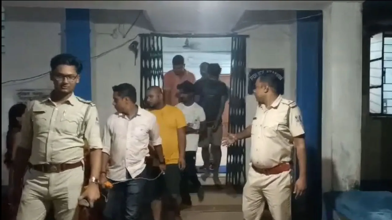দুর্গাপুর থেকে জামতারা গ্যাংয়ের ৩ সদস্য গ্রেফতার