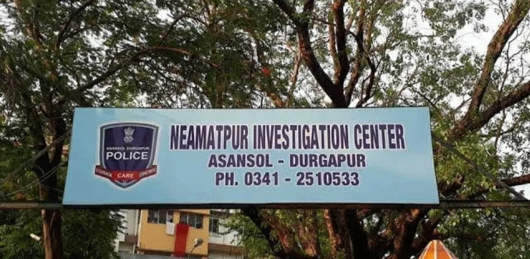 কুলটির যৌনপল্লীতে দালাল রাজ, প্রায় ৩ লক্ষ টাকা লুটের অভিযোগ