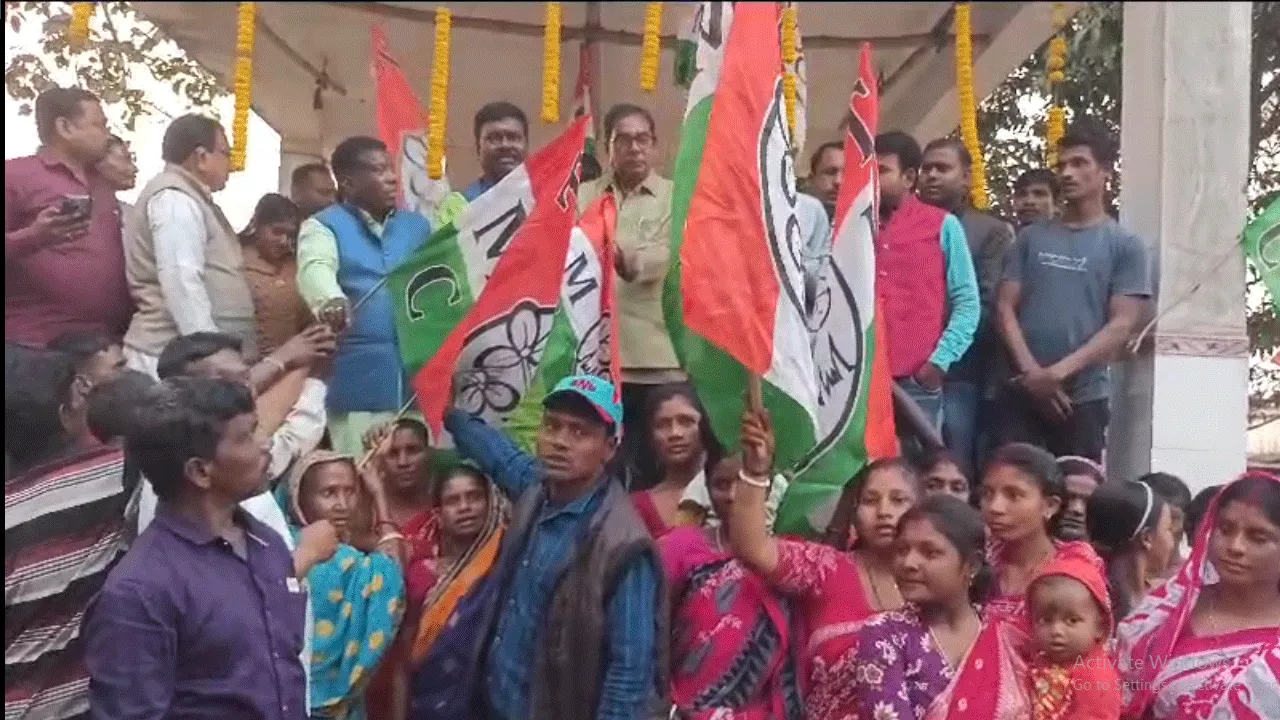 বাঁকুড়ার গঙ্গাজলঘাটিতে বিরোধী শিবিরে ভাঙন ধরিয়ে শক্তিবৃদ্ধি তৃণমূলের
