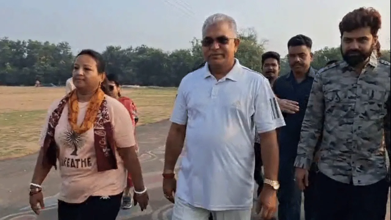 “কেষ্টর দয়ায় টিএমসি চলে” তৃণমূলকে আক্রমণ দিলীপ ঘোষের