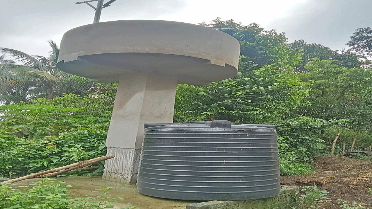 সোলার সাবমার্সিবলের কাজ শেষ হয়নি ঠিকাদার পেয়ে গেলেন টাকা, গলসীতে