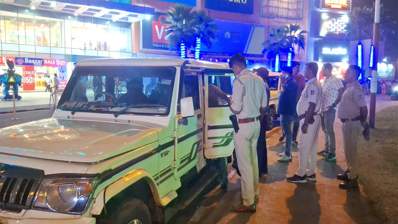 মলে তাণ্ডবের ঘটনায় পুলিশের অভিযান