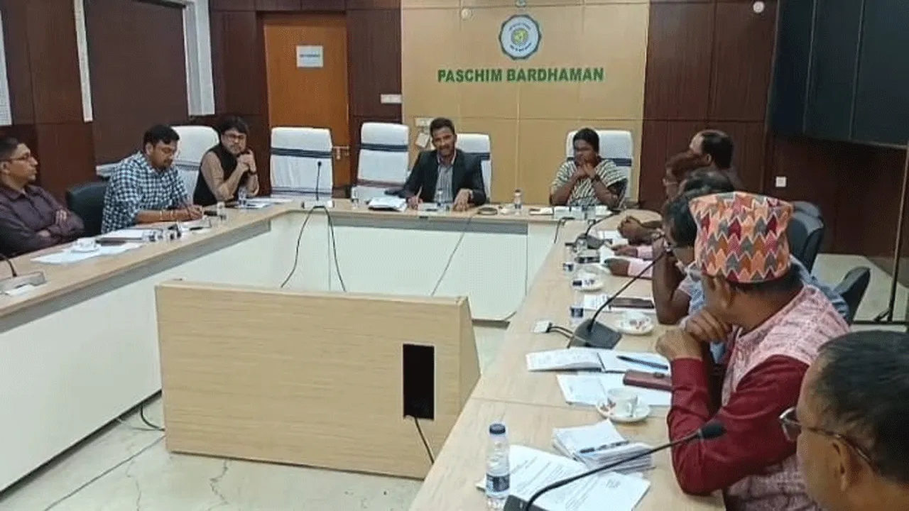 পশ্চিম বর্ধমান জেলায় ১০ দিনে বিলি ৮৬ শতাংশ ইনুমেরেশন ফর্ম