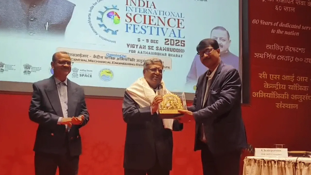 এসআইআর প্রসঙ্গে একটি নির্দিষ্ট সম্প্রদায়কে নিয়ে বিতর্কিত মন্তব্য পদ্মশ্রী পুরস্কার প্রাপ্ত বিজ্ঞানীর