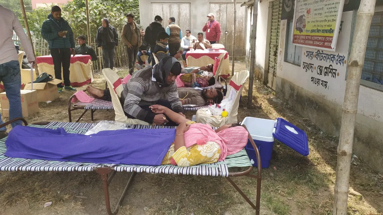 গুসকরায় আয়োজিত হলো স্বেচ্ছায় রক্তদান শিবির