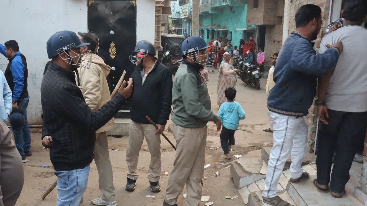 জুয়া খেলা ও মাদক কারবারের প্রতিবাদ করায় হামলা, জখম একাধিক