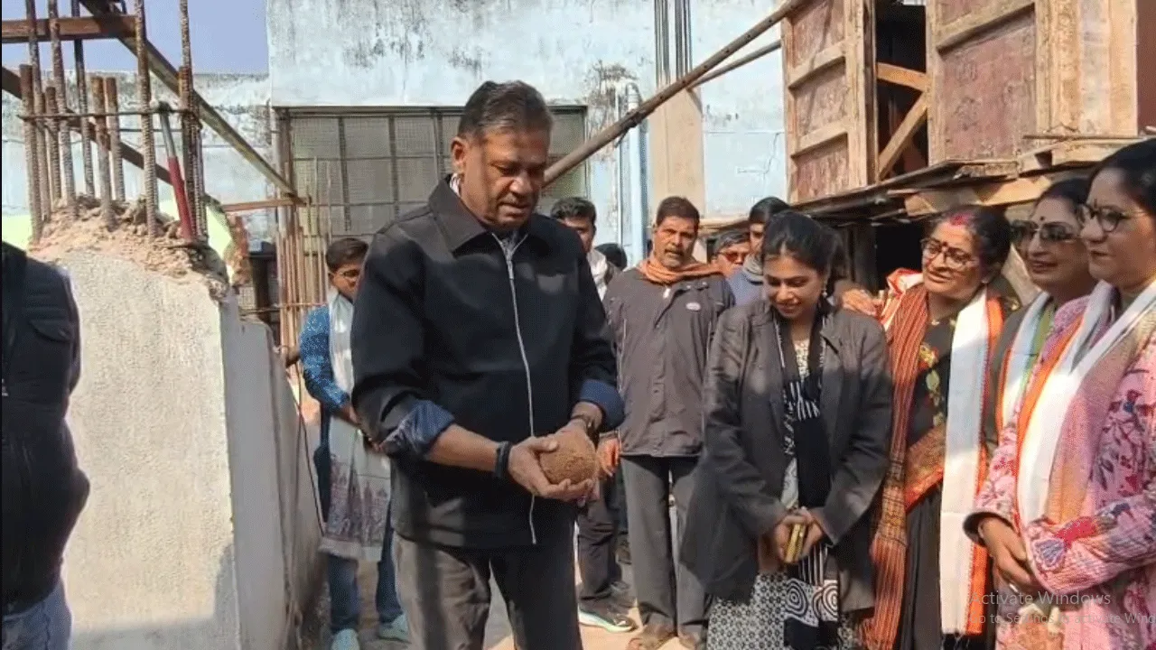 সাংসদের উদ্যোগে কলেজে নতুন বিল্ডিং নির্মাণের কাজ