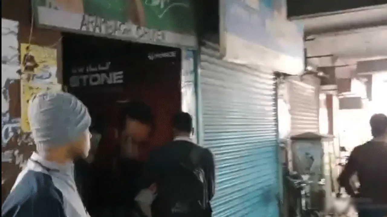 নিরাপত্তা রক্ষীকে মারধর করে বেঁধে রেখে দুঃসাহসিক চুরি দুর্গাপুরে