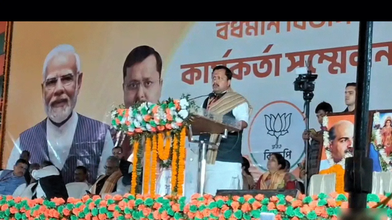দুর্গাপুর থেকে তৃণমূলকে উৎখাতের হুঁশিয়ারি বিজেপির সর্বভারতীয় সভাপতির