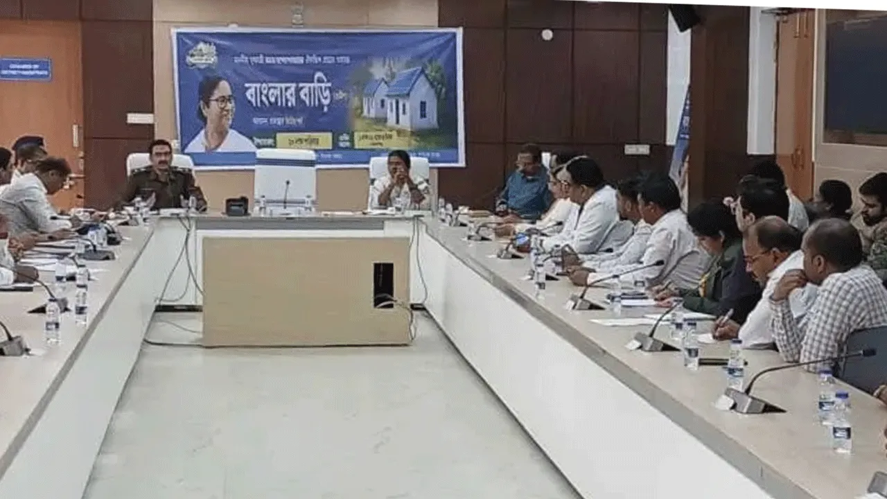 স্কুলবাস ও পুলকার নিয়ে পুলিশ ও প্রশাসনের বৈঠক