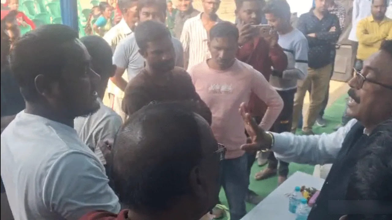এডিডিএ-এর শিলান্যাসে তৃণমূলের প্রাক্তন কাউন্সিলরের উপস্থিতি ঘিরে অশান্তি