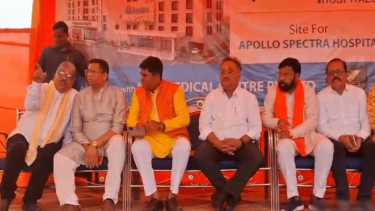 ধর্ষণের অভিযোগে জেল খাটা ব্যবসায়ীর অনুষ্ঠানে বিজেপি নেতৃত্ব, শিল্পাঞ্চলে বিতর্ক