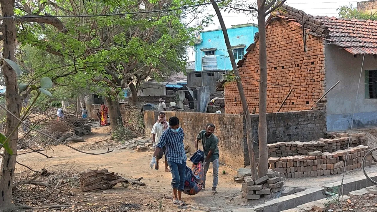 আসানসোলের জঙ্গল থেকে উদ্ধার এক বৃদ্ধা ও পোষ্যর দেহ
