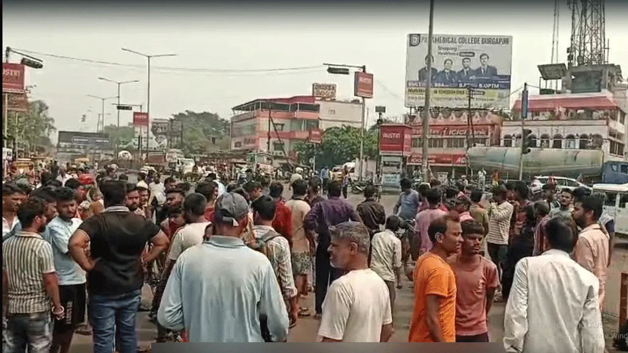দুর্গাপুরে লরি চাকায় পিষ্ট হয়ে মৃত্যু মহিলার