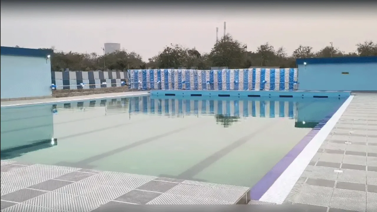 দুর্গাপুরের ক্রীড়া পরিকাঠামোয় যুক্ত হল আধুনিক সুইমিং পুল