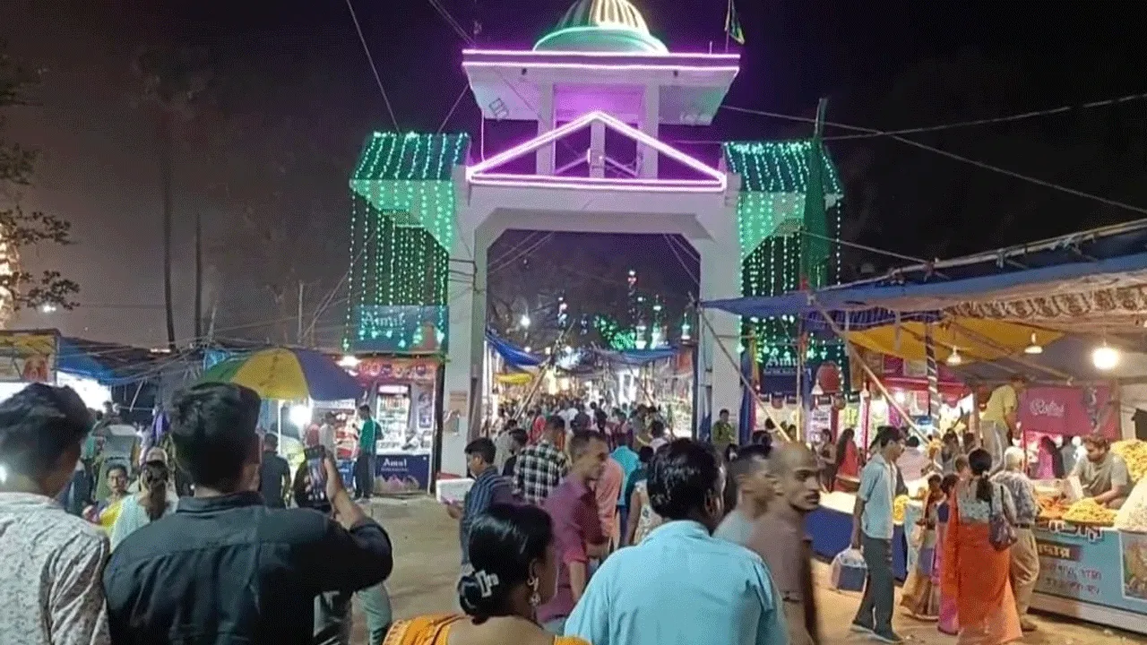 কাঁকসার দানবাবা মেলা, ধরা পড়ল সম্প্রীতির ছবি