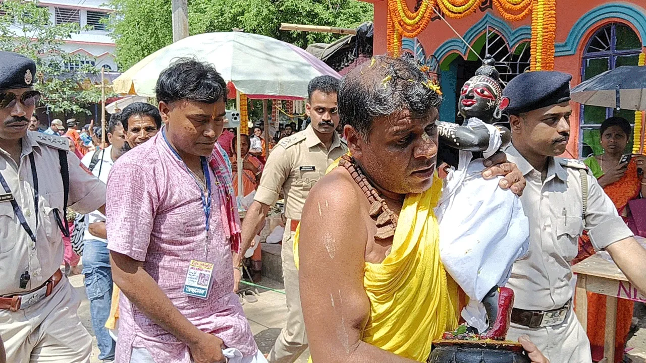 অগ্রদ্বীপে শুরু হলো তিনদিন ব্যাপী গোপীনাথের মেলা