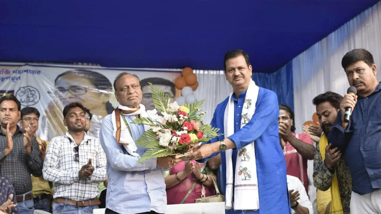 জল্পনার  অবসান ঘটিয়ে তৃণমূল প্রার্থীর সভায় উপস্থিত প্রাক্তন বিধায়ক